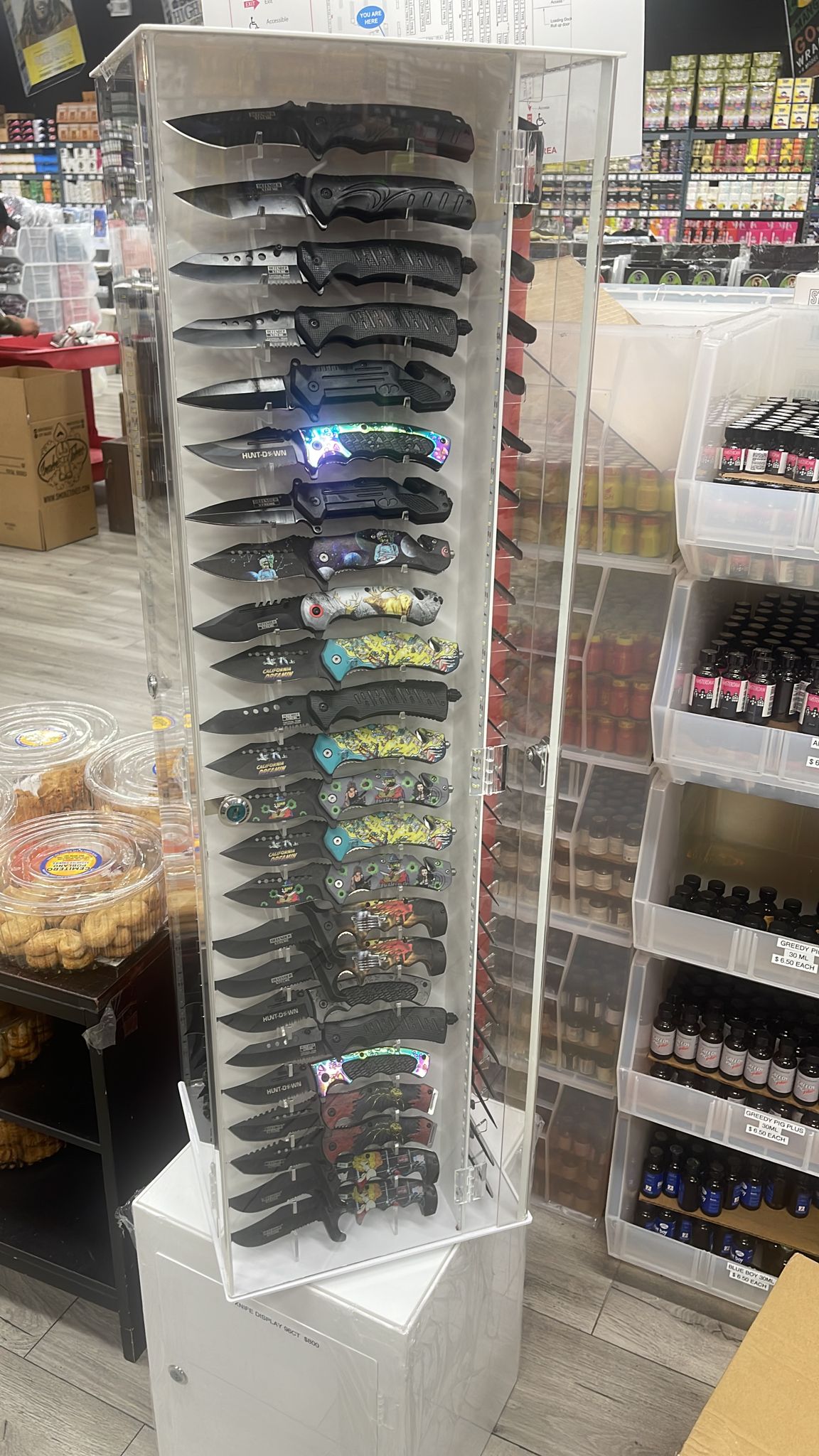 Defender 96 Piece Knife Display Case with LED Lights